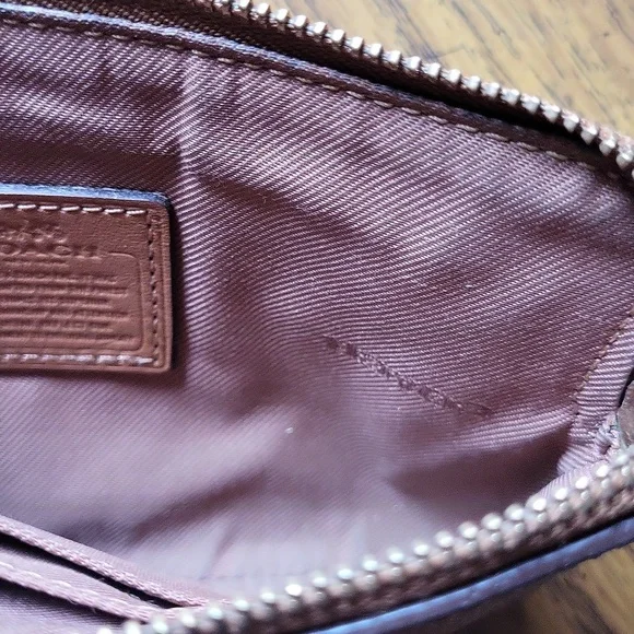 Coach Wristlet - Picture 14 of 17